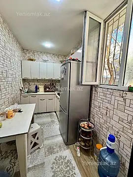 Satılır 3 otaqlı köhnə tikili 67 m²