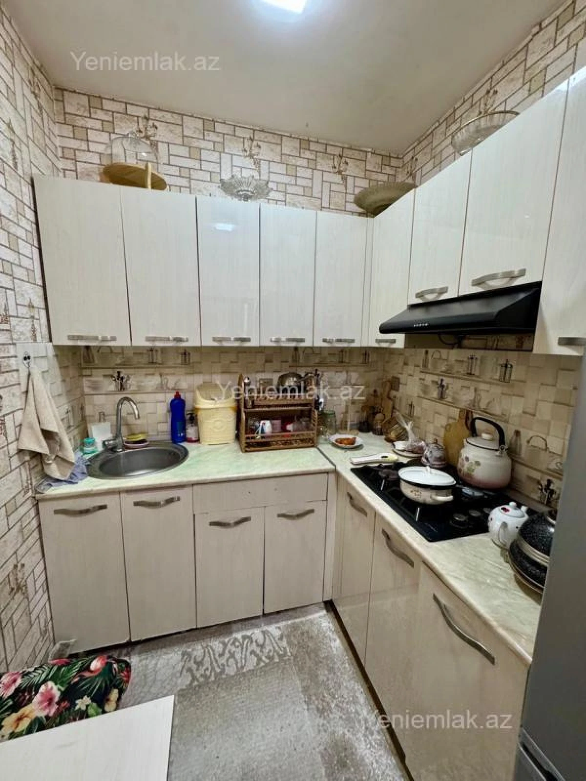 Satılır 3 otaqlı köhnə tikili 67 m²