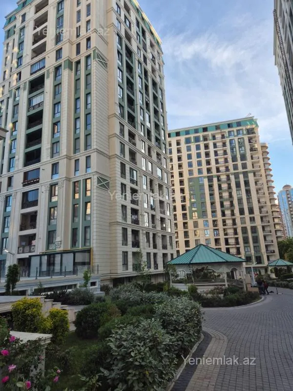 Satılır 3 otaqlı yeni tikili 143 m²