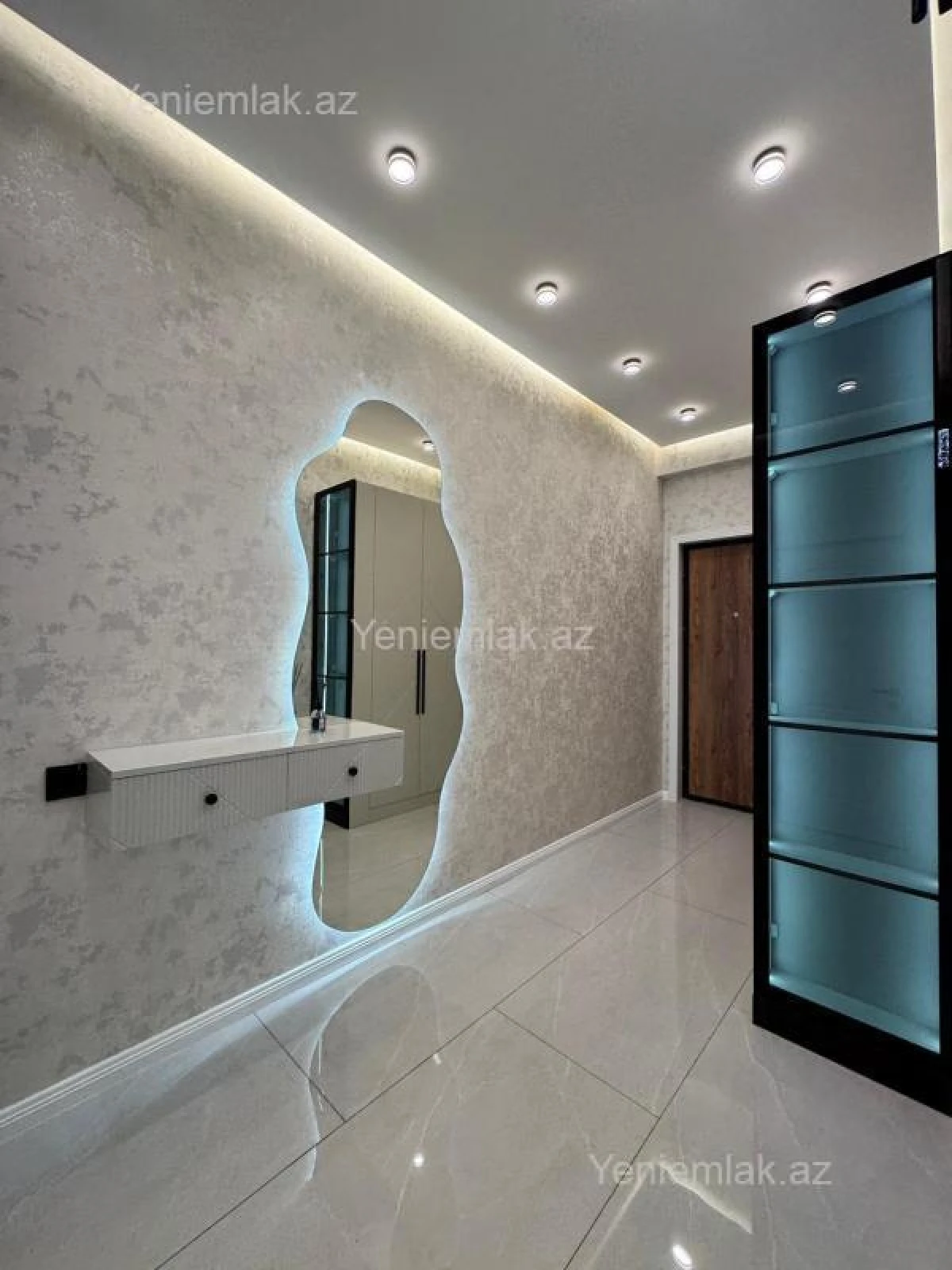 Satılır 2 otaqlı yeni tikili 55 m²