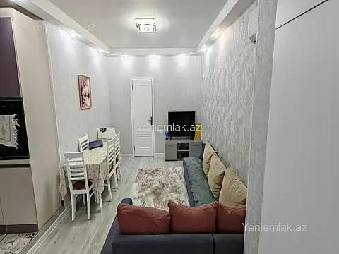 Satılır 3 otaqlı köhnə tikili 80 m²