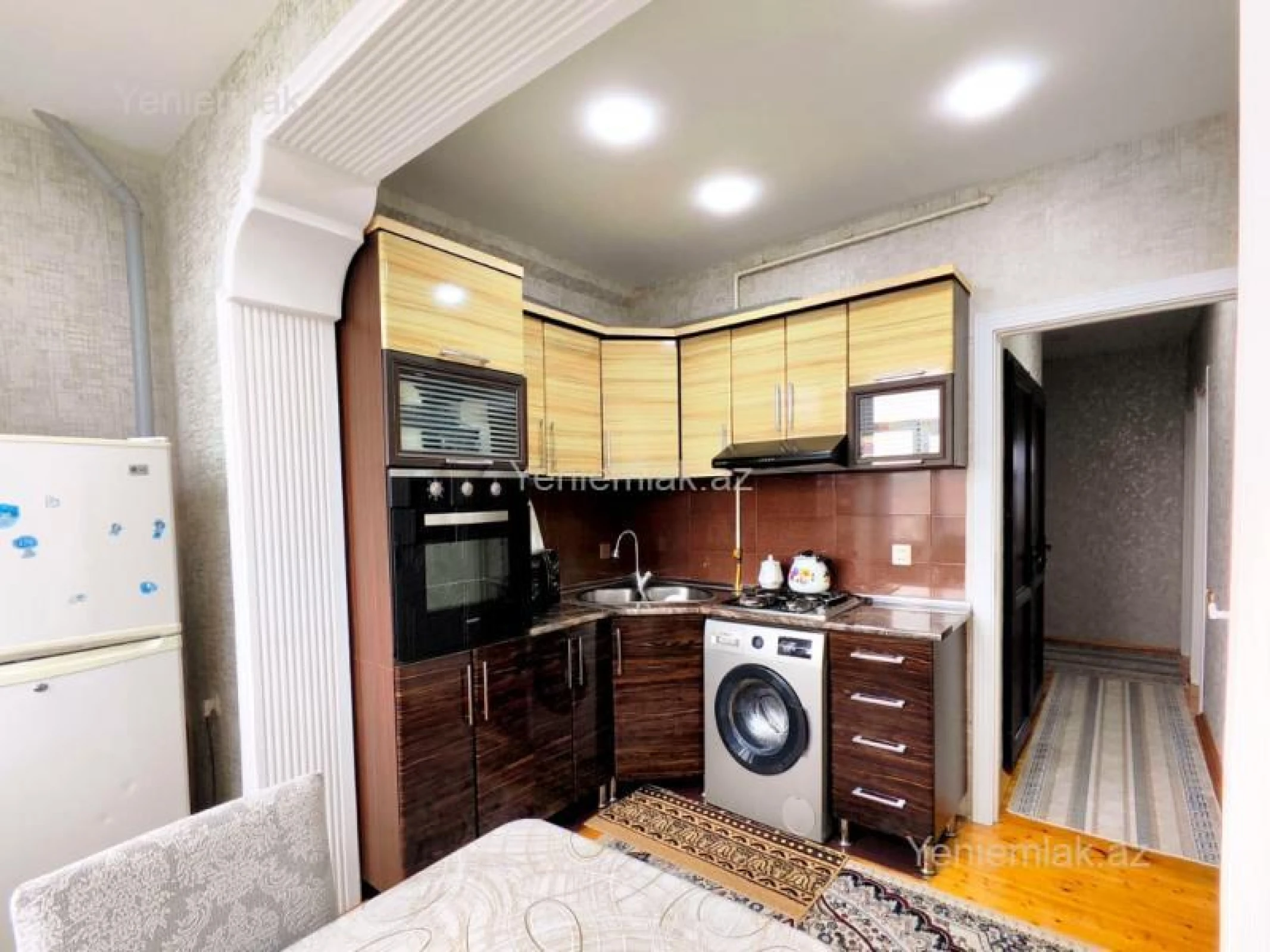 Satılır 3 otaqlı köhnə tikili 80 m²