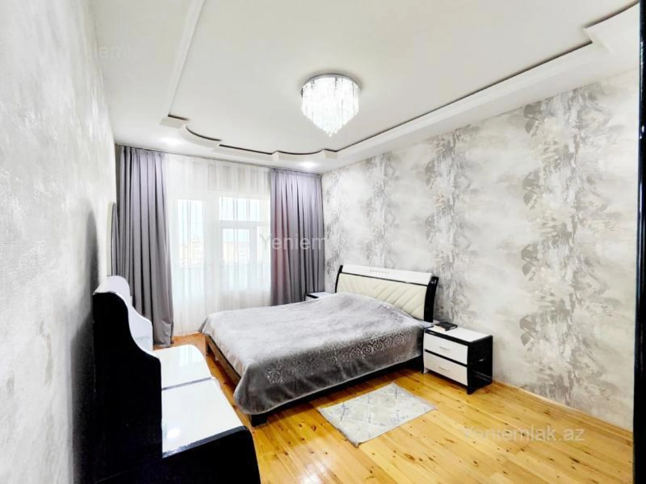 Satılır 3 otaqlı köhnə tikili 80 m²