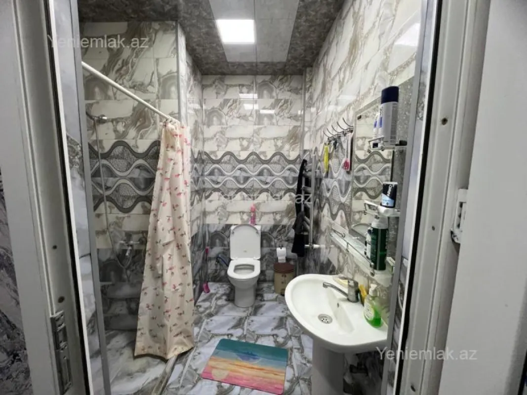 Satılır 2 otaqlı yeni tikili 60 m²