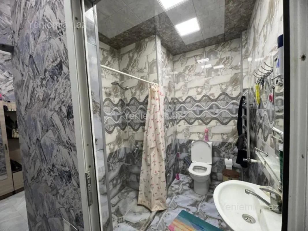 Satılır 2 otaqlı yeni tikili 60 m²