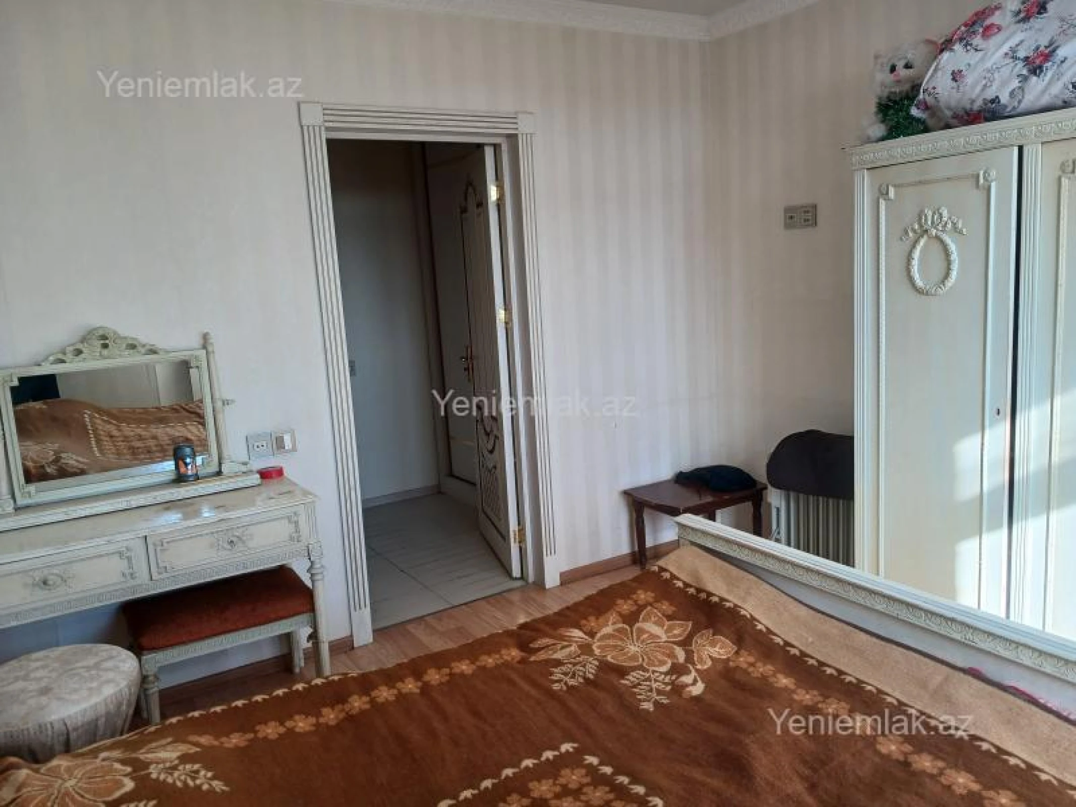 Satılır 2 otaqlı köhnə tikili 55 m²