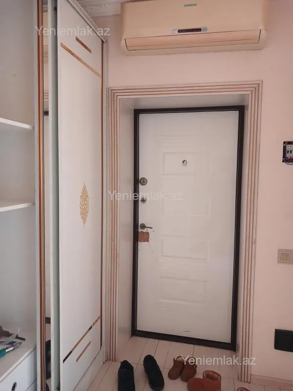 Satılır 2 otaqlı köhnə tikili 55 m²