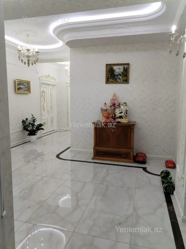 Satılır 3 otaqlı yeni tikili 143 m²