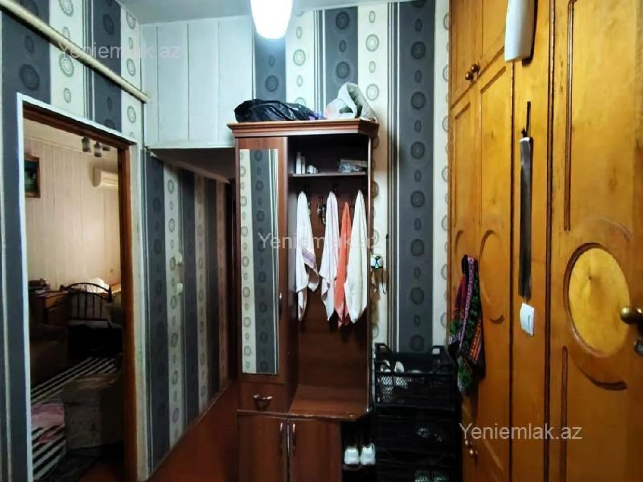 Satılır 2 otaqlı köhnə tikili 70 m²