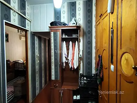 Satılır 2 otaqlı köhnə tikili 70 m²