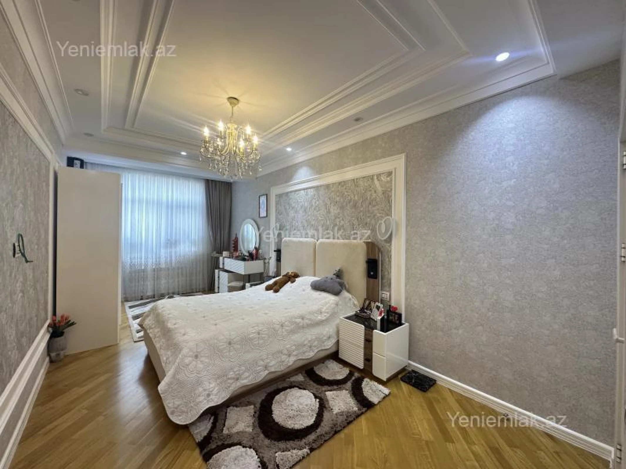 Satılır 3 otaqlı yeni tikili 140 m²