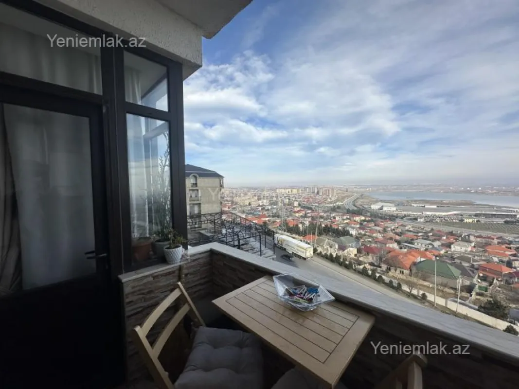 Satılır 3 otaqlı yeni tikili 140 m²