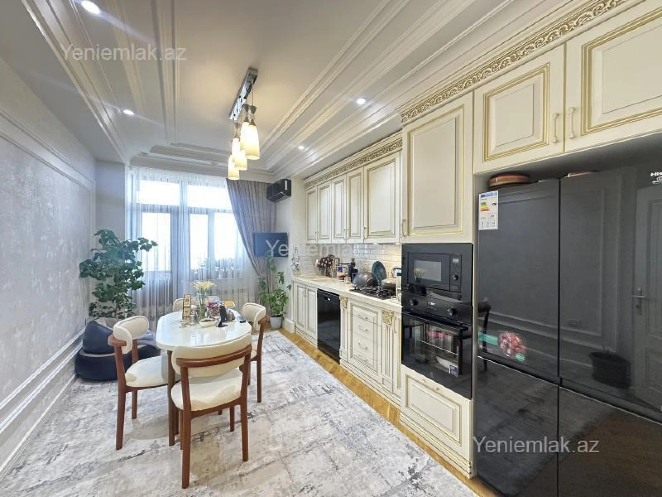 Satılır 3 otaqlı yeni tikili 140 m²