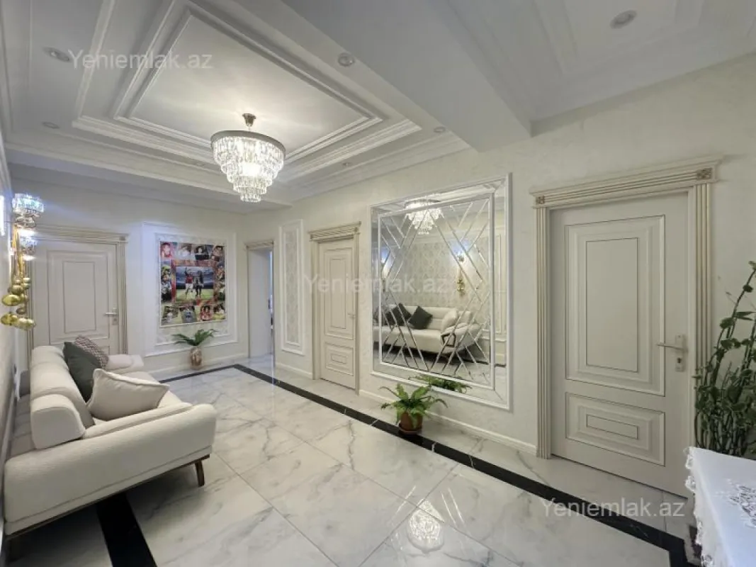 Satılır 3 otaqlı yeni tikili 140 m²