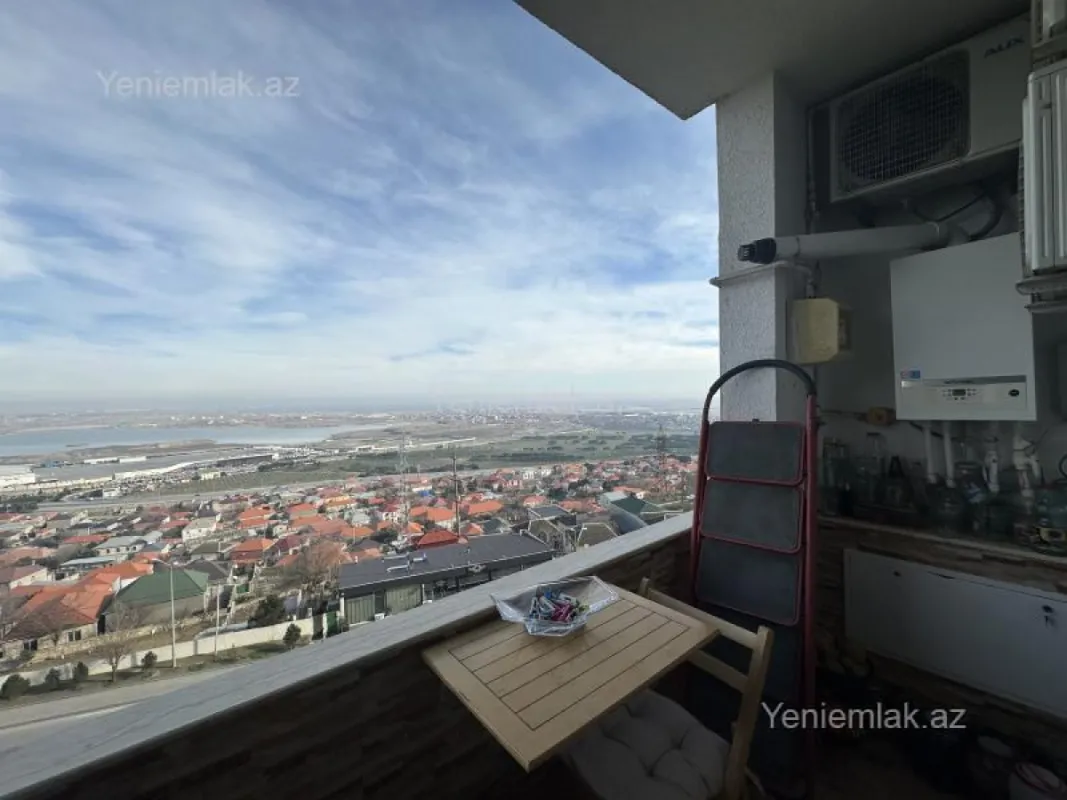 Satılır 3 otaqlı yeni tikili 140 m²