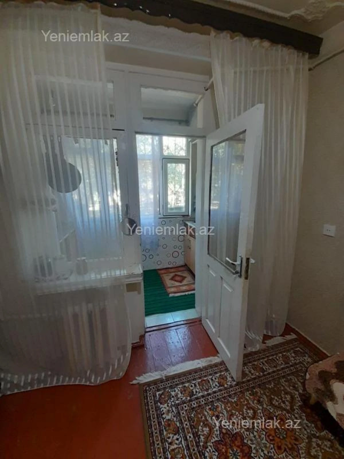 Satılır 3 otaqlı köhnə tikili 80 m²