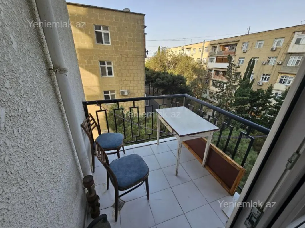 Satılır 3 otaqlı yeni tikili 105 m²