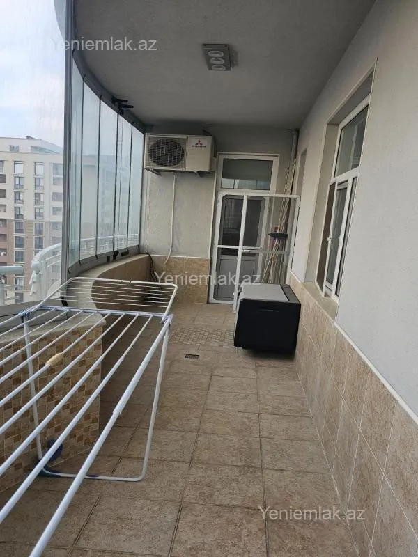 Satılır 3 otaqlı yeni tikili 120 m²