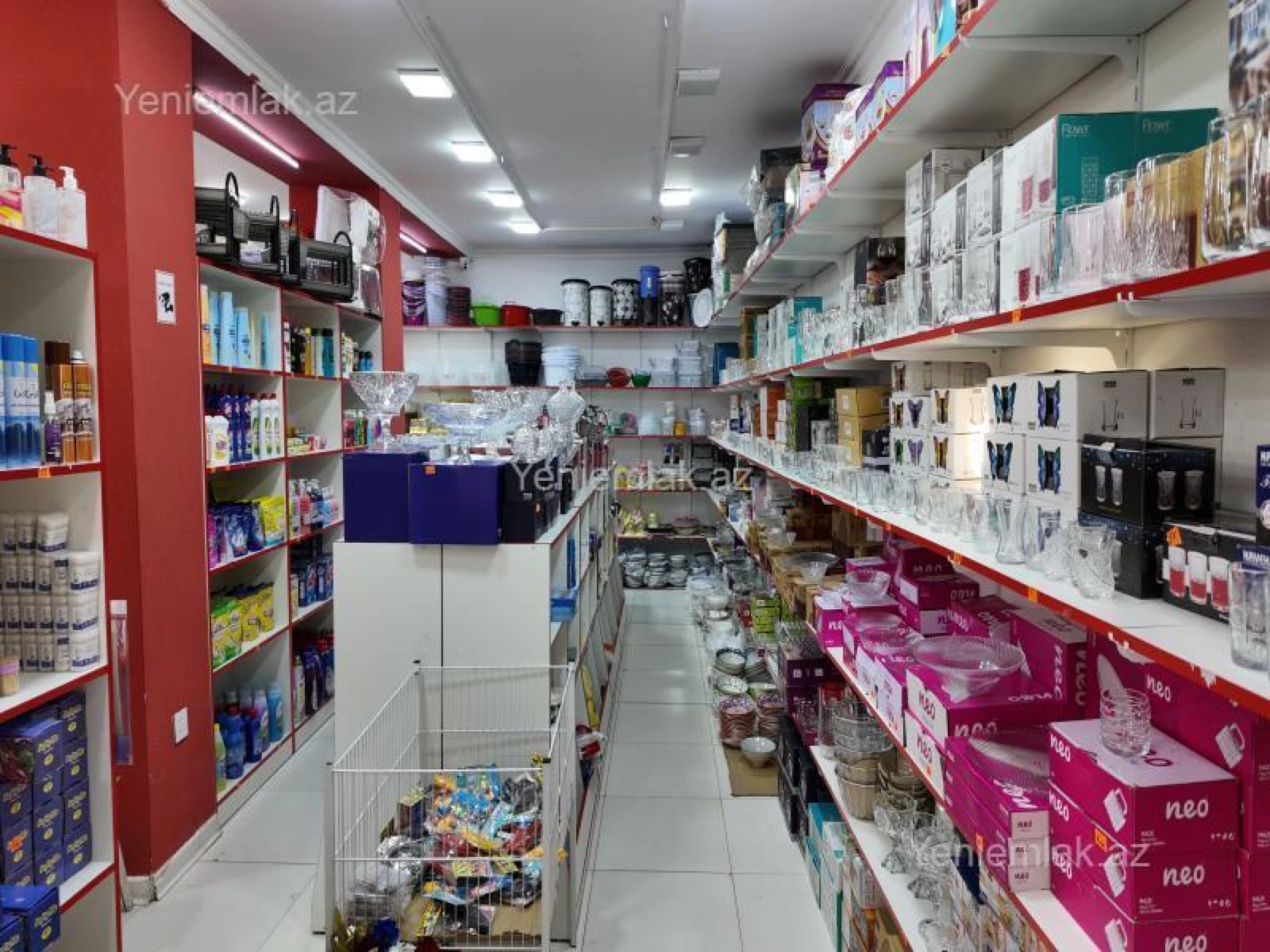 Satılır 6 otaqlı həyət evi 400 m²