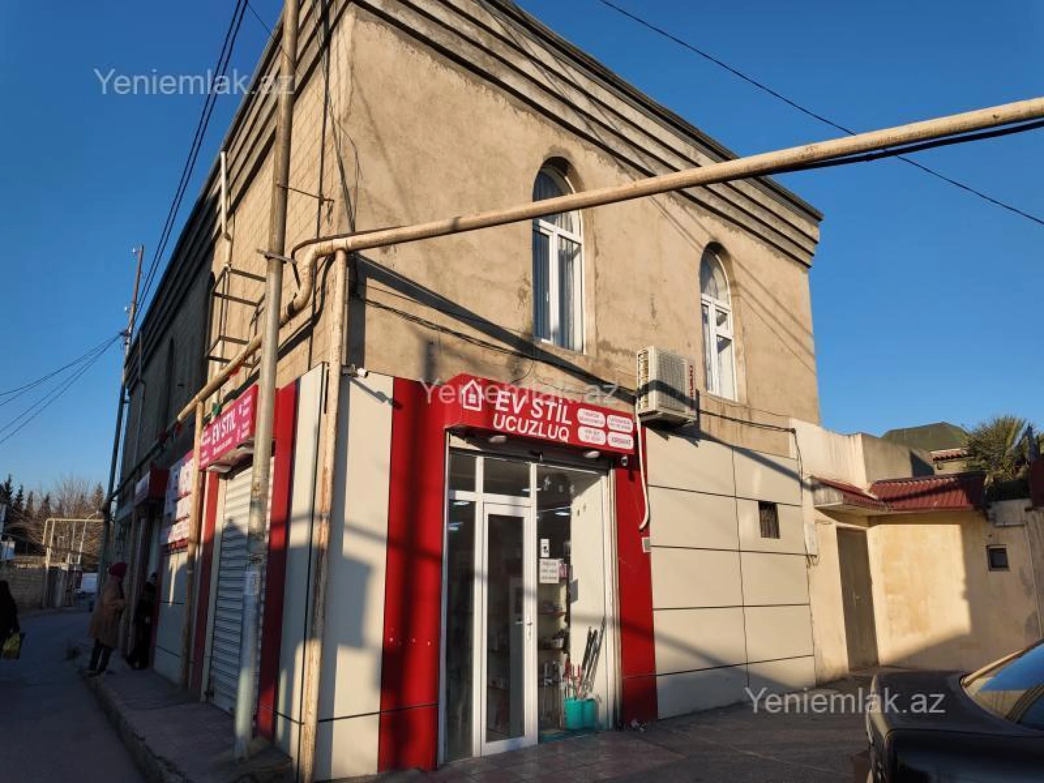 Satılır 6 otaqlı həyət evi 400 m²