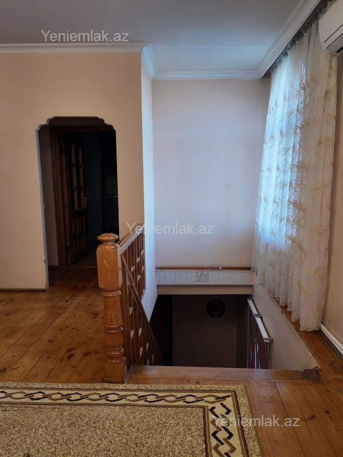 Satılır 6 otaqlı həyət evi 400 m²