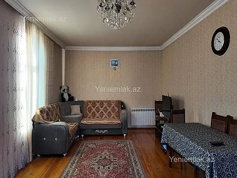 Satılır 6 otaqlı həyət evi 400 m²