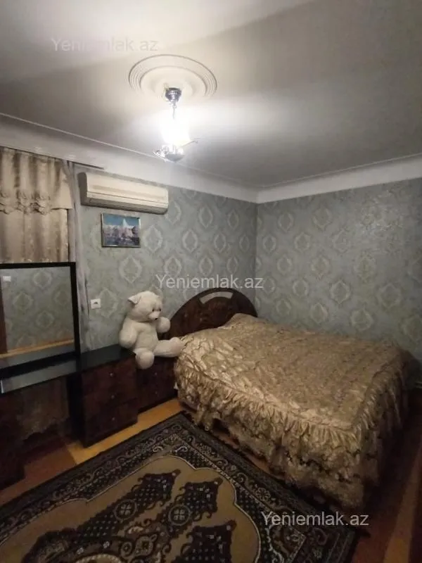 Satılır 2 otaqlı köhnə tikili 45 m²