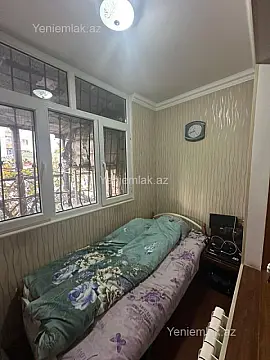 Satılır 2 otaqlı köhnə tikili 60 m²