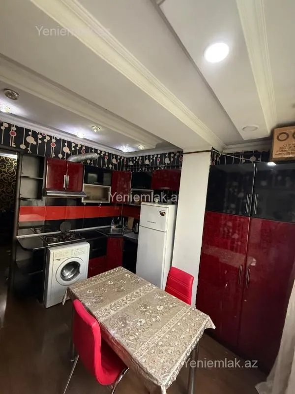 Satılır 2 otaqlı köhnə tikili 60 m²