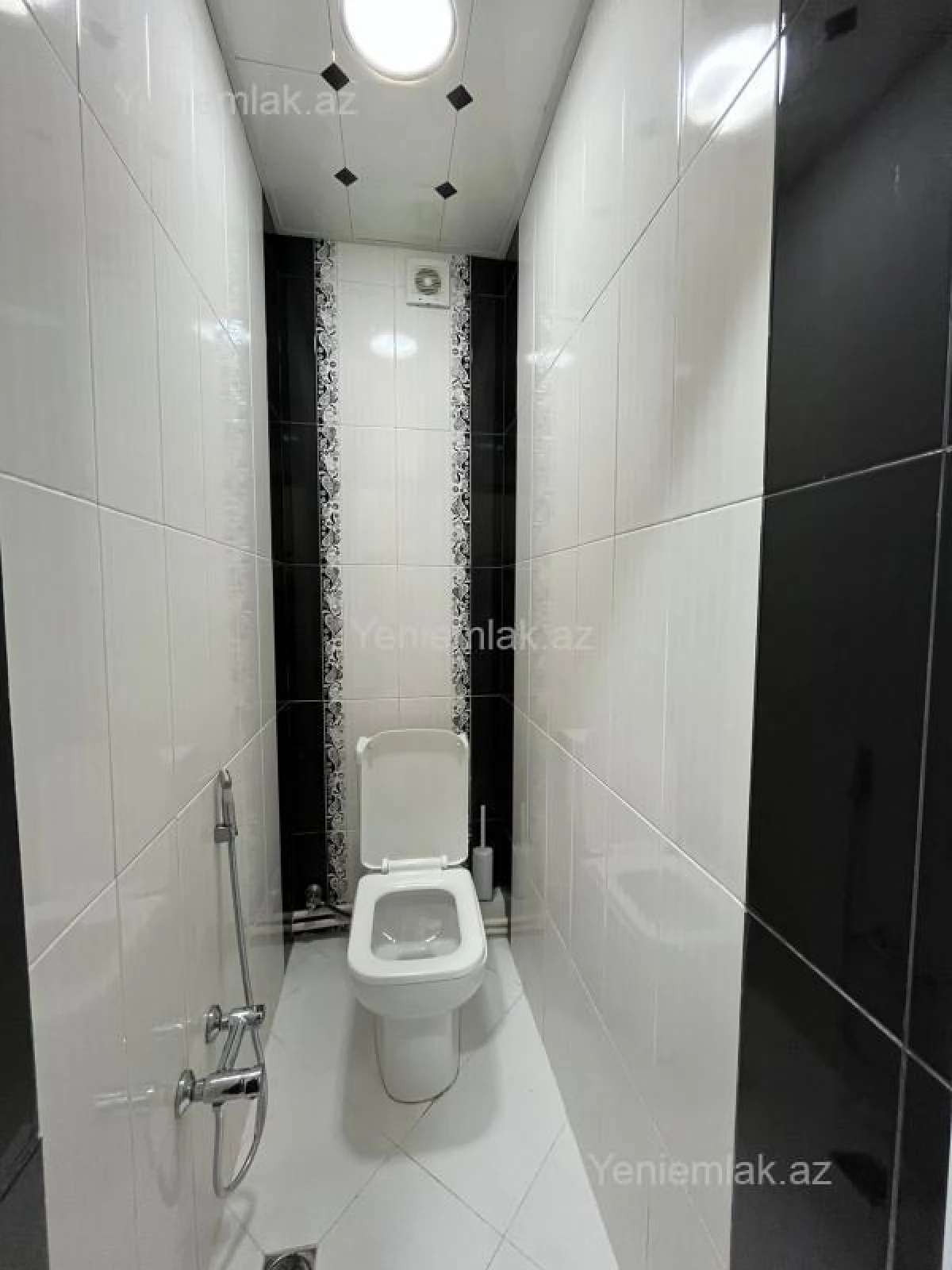 Satılır 5 otaqlı köhnə tikili 110 m²