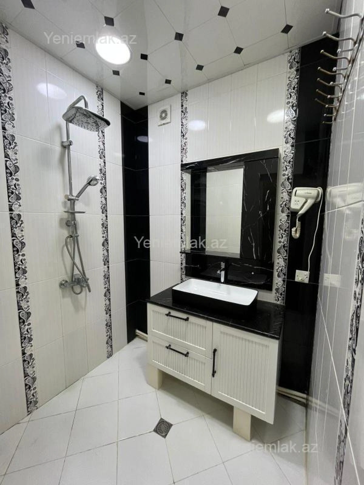 Satılır 5 otaqlı köhnə tikili 110 m²