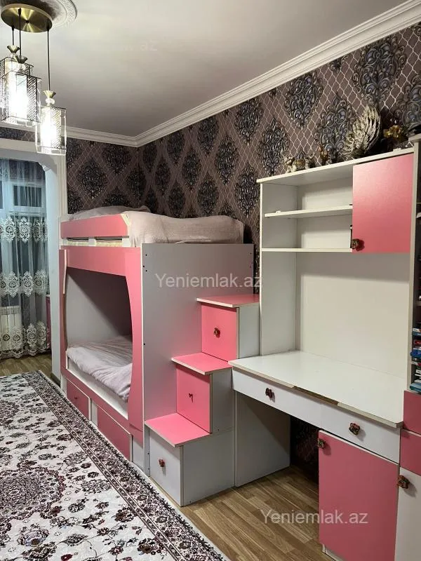 Satılır 5 otaqlı köhnə tikili 110 m²