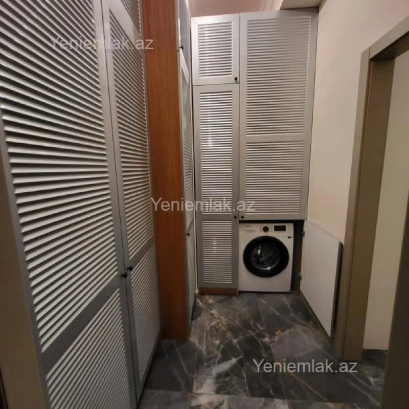 Satılır 3 otaqlı yeni tikili 105 m²