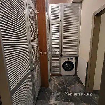 Satılır 3 otaqlı yeni tikili 105 m²