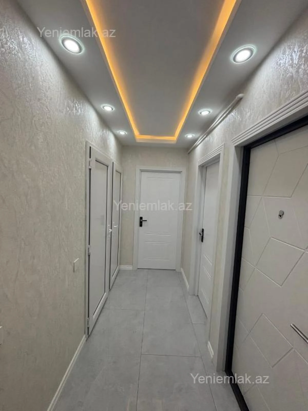 Satılır 3 otaqlı köhnə tikili 60 m²