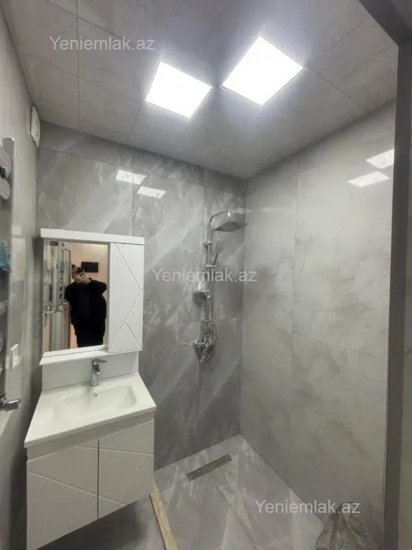 Satılır 3 otaqlı köhnə tikili 60 m²