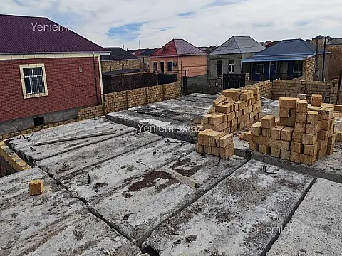 Satılır 3 otaqlı həyət evi 100 m²