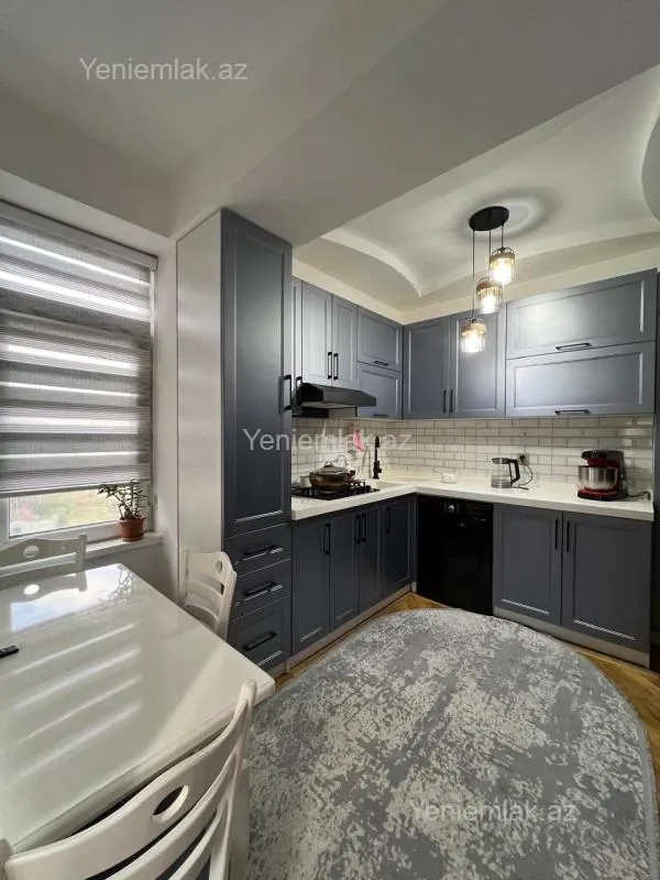 Satılır 3 otaqlı yeni tikili 85 m²