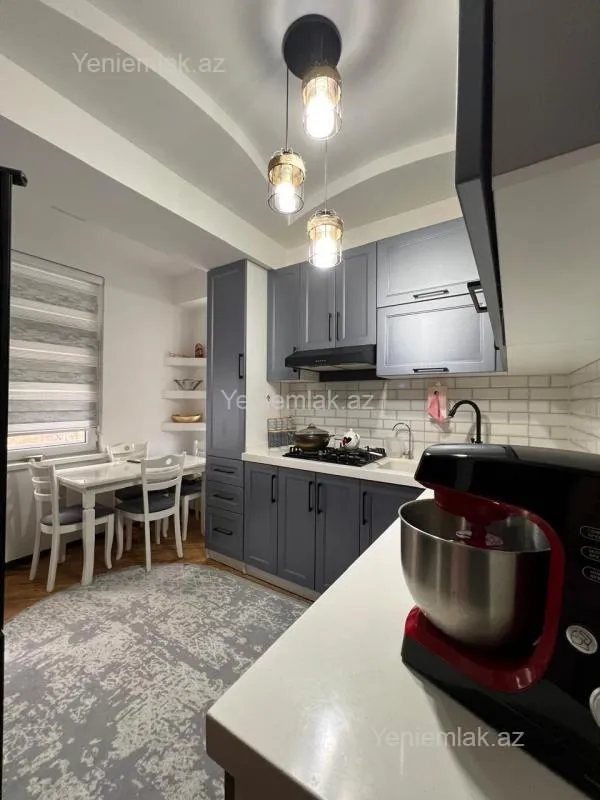 Satılır 3 otaqlı yeni tikili 85 m²