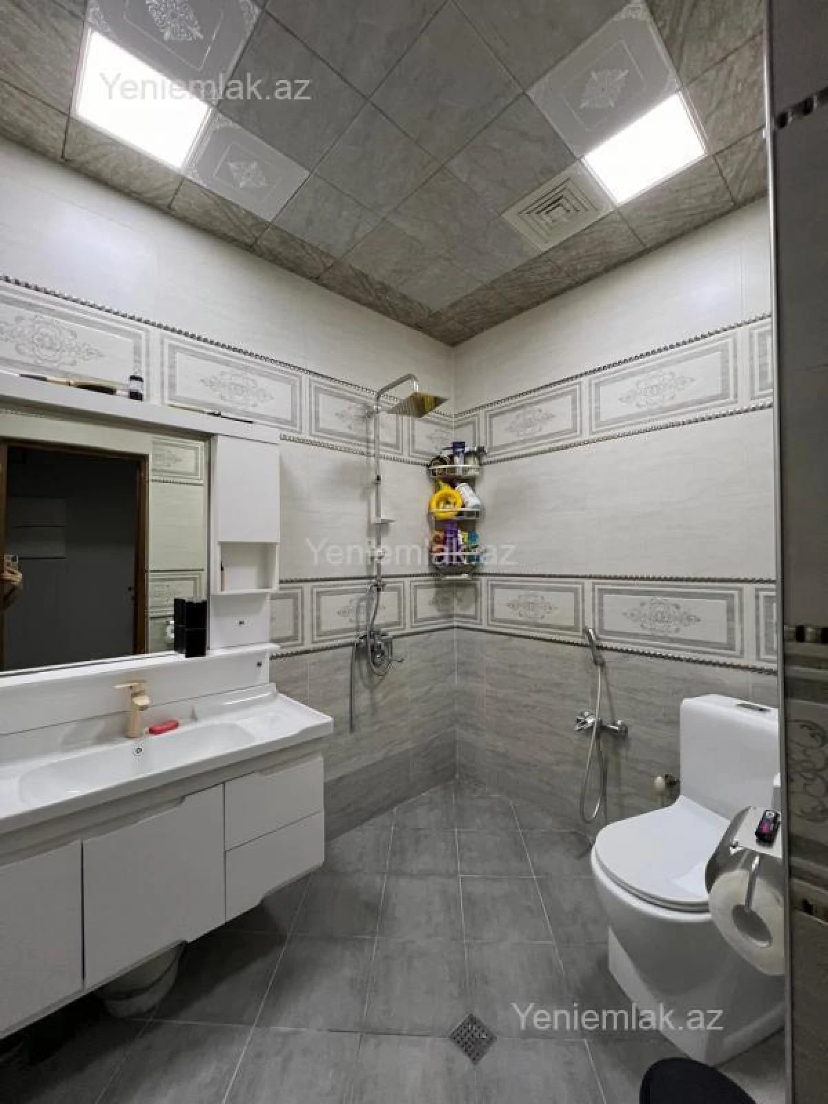 Satılır 3 otaqlı yeni tikili 85 m²