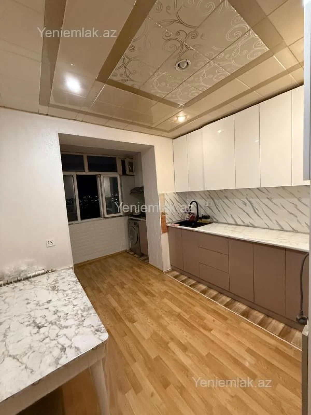 Satılır 3 otaqlı köhnə tikili 80 m²
