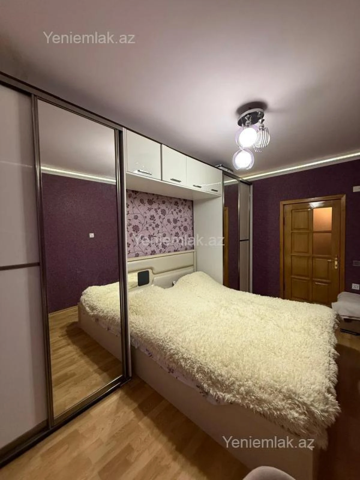 Satılır 3 otaqlı köhnə tikili 80 m²