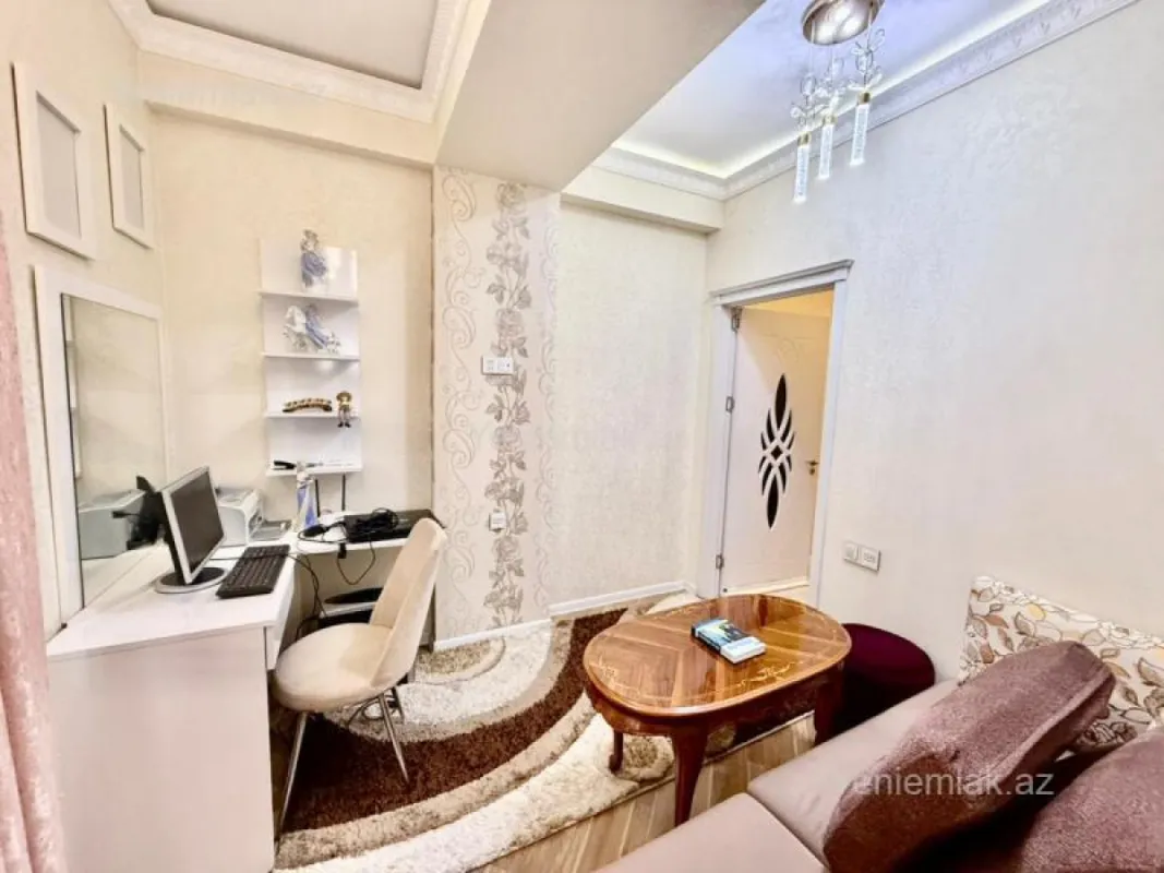 Satılır 4 otaqlı yeni tikili 155 m²