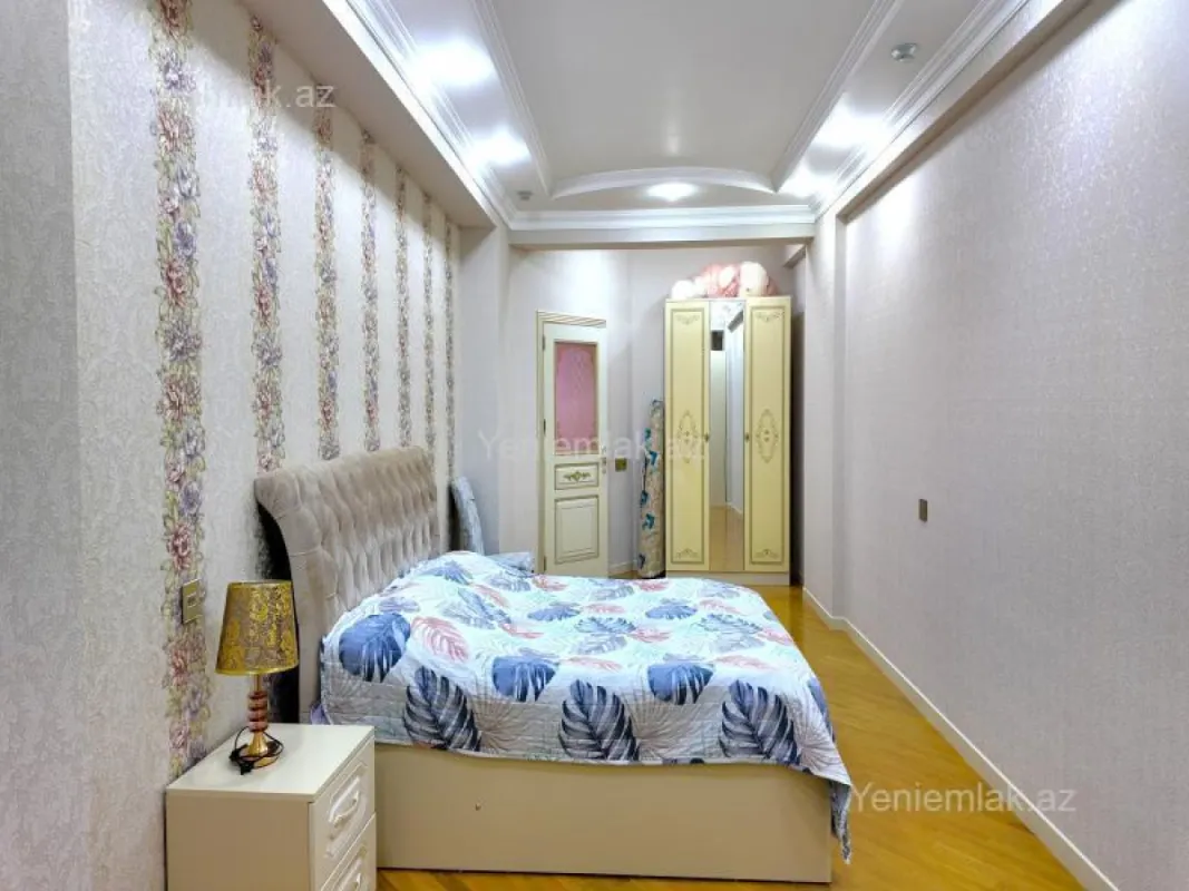 Satılır 2 otaqlı yeni tikili 92 m²