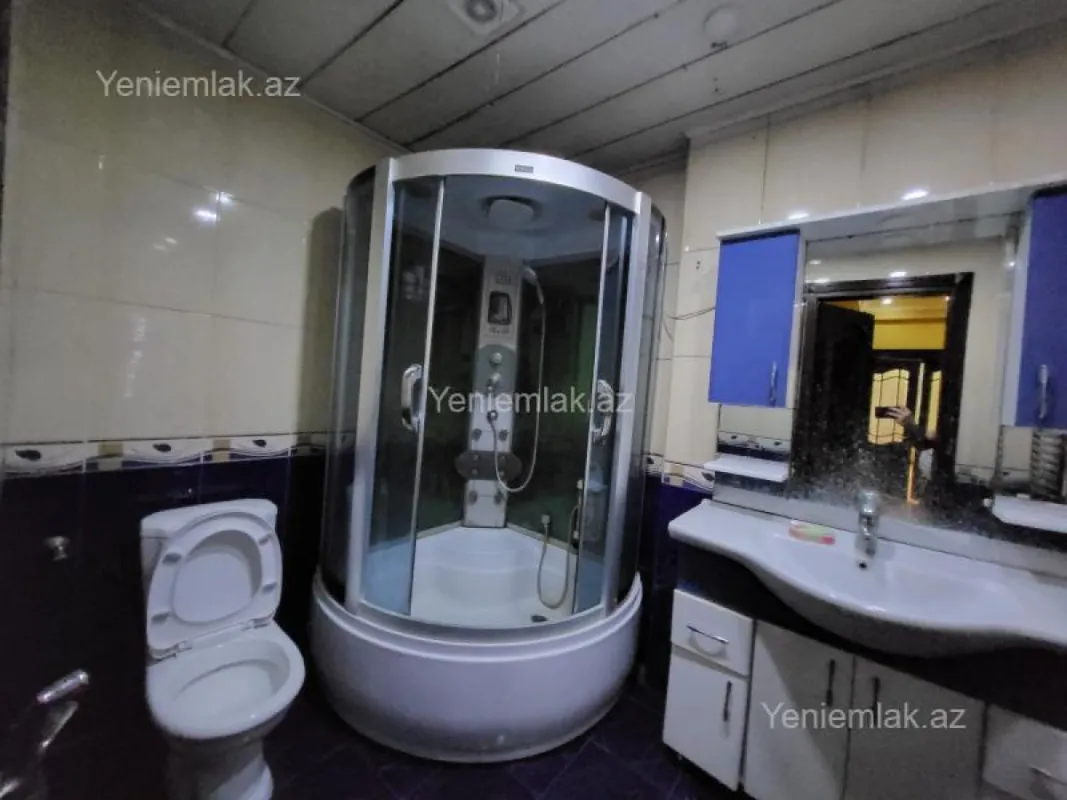 Satılır 2 otaqlı yeni tikili 135 m²