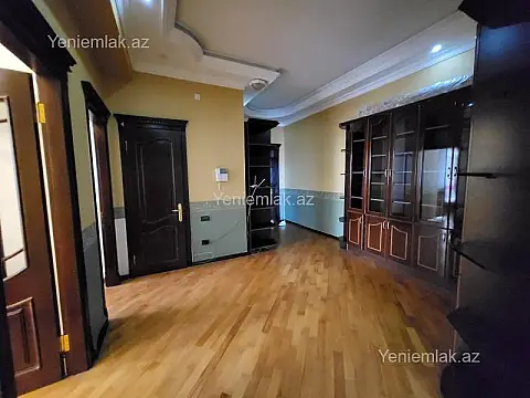 Satılır 2 otaqlı yeni tikili 135 m²