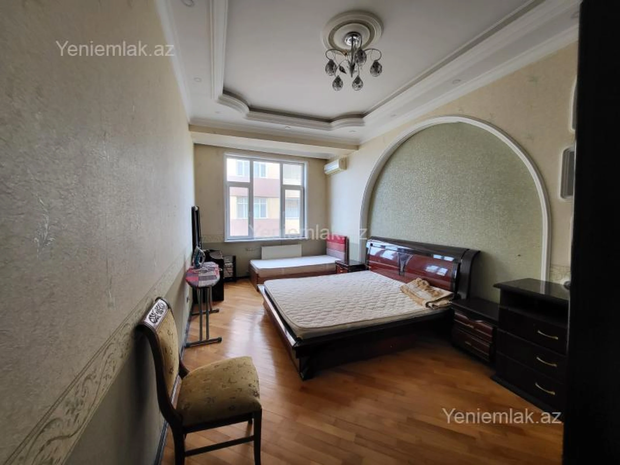 Satılır 2 otaqlı yeni tikili 135 m²