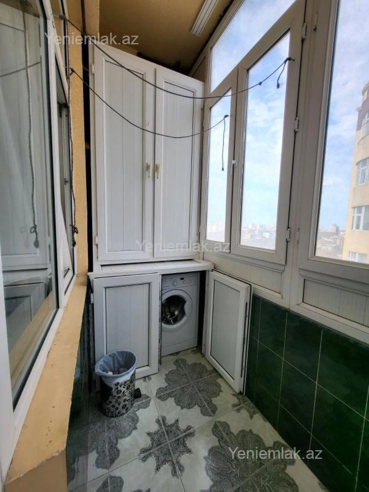 Satılır 2 otaqlı yeni tikili 135 m²