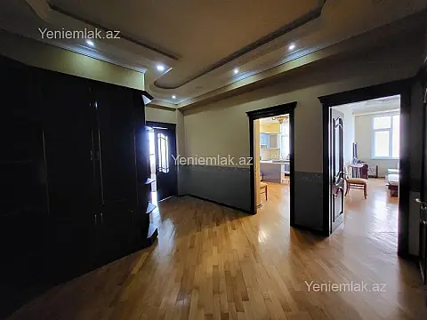 Satılır 2 otaqlı yeni tikili 135 m²