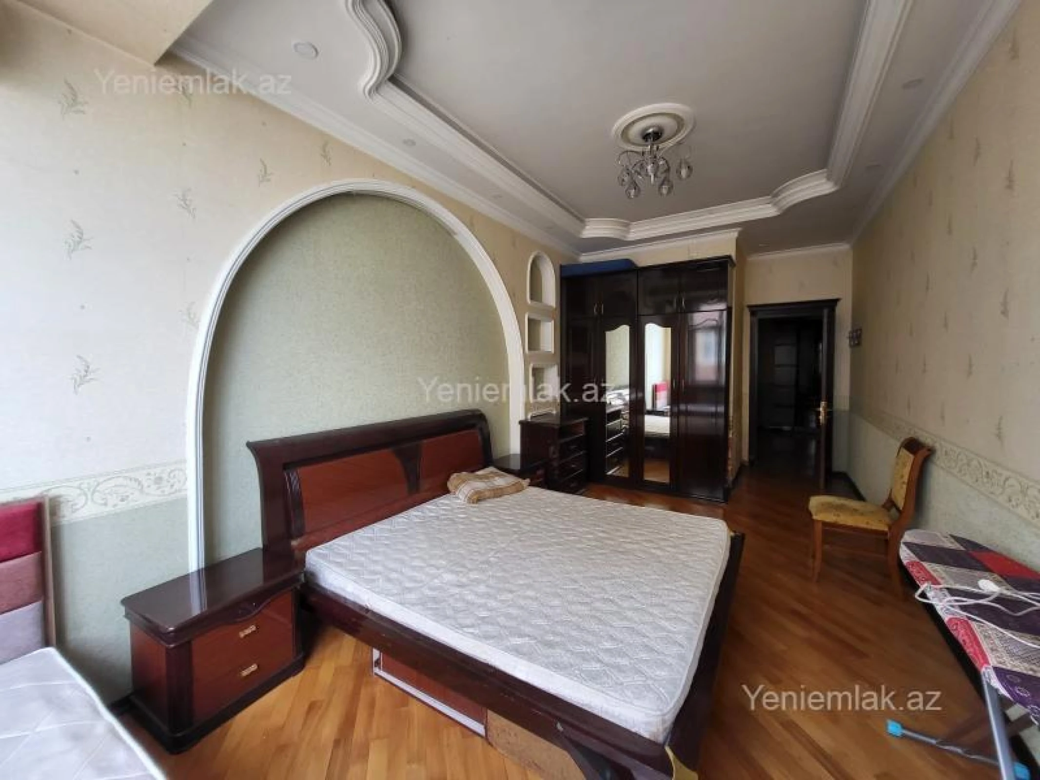 Satılır 2 otaqlı yeni tikili 135 m²